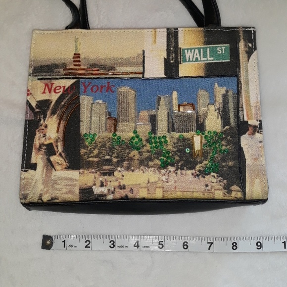 Frankie & Johnnie Handbags - NYC Skyline Wall St. sequined tree purse